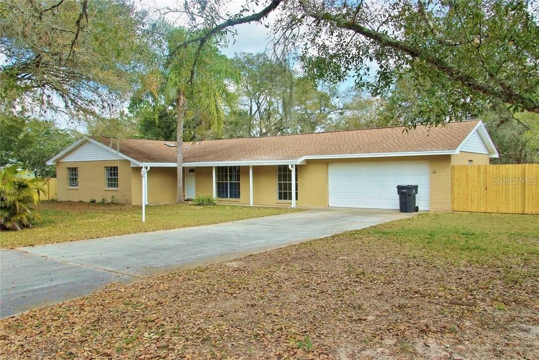 1111 Black Knight Dr., Valrico, FL 33594