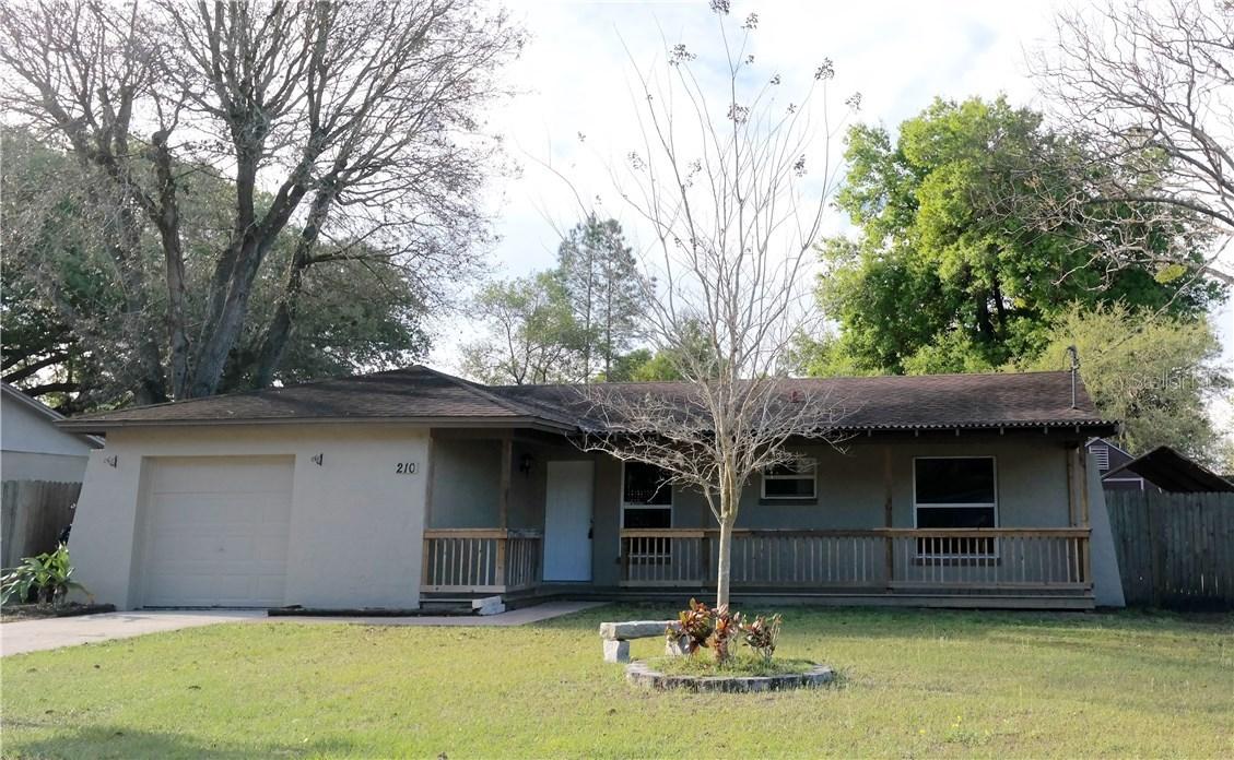 210 W Wheeler Rd., Seffner, FL 33584