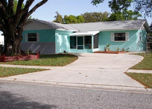 513 Robin Hill Cir., Brandon, FL 33510