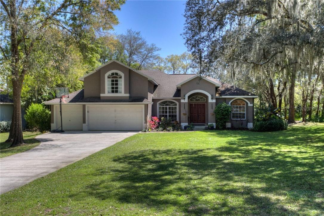 2409 Fox Forest Dr., Lutz, FL 33549