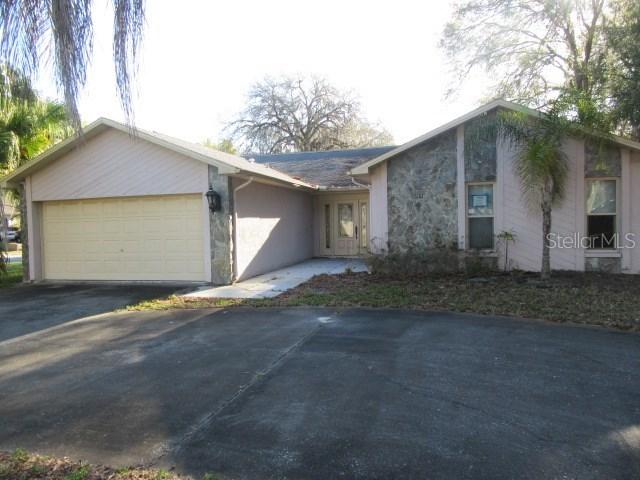 12432 Golden Oak Cir., Hudson, FL 34669