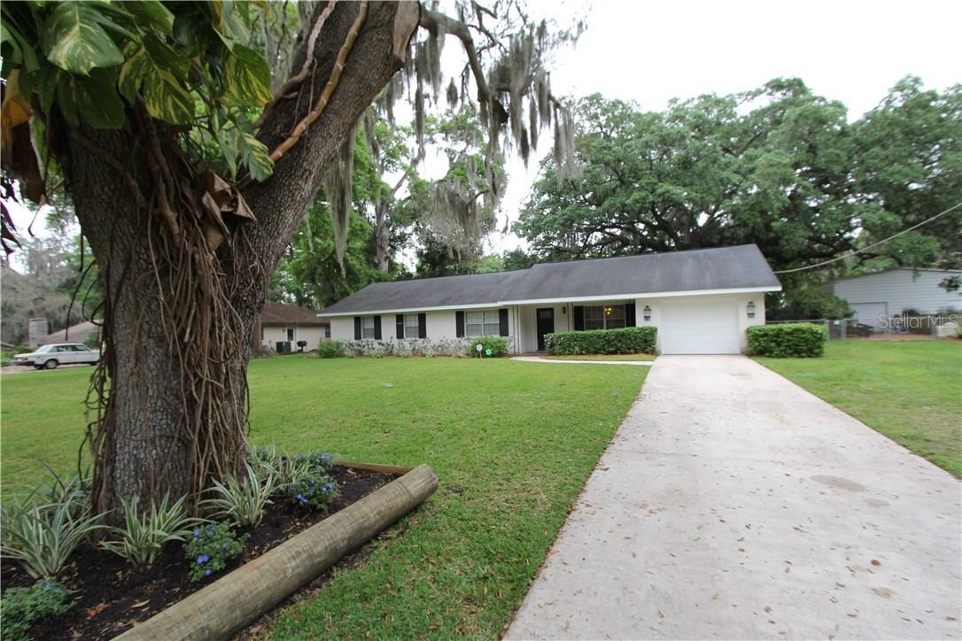 111 Phillips Dr., Seffner, FL 33584