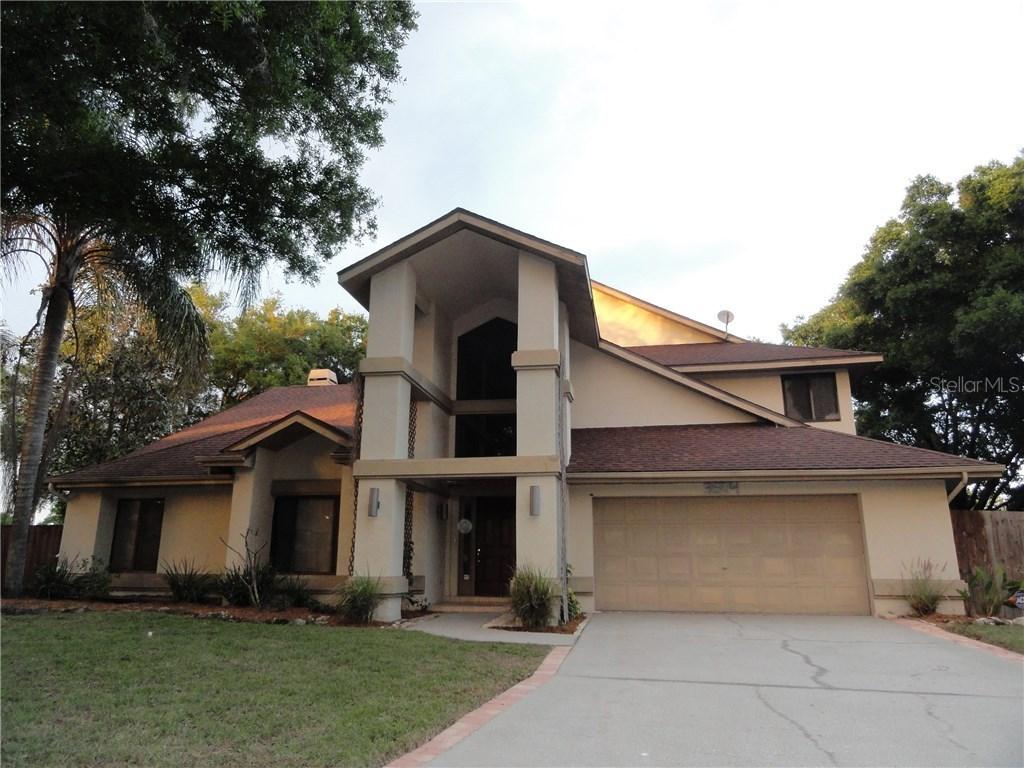 3504 Country Creek Ln., Valrico, FL 33596