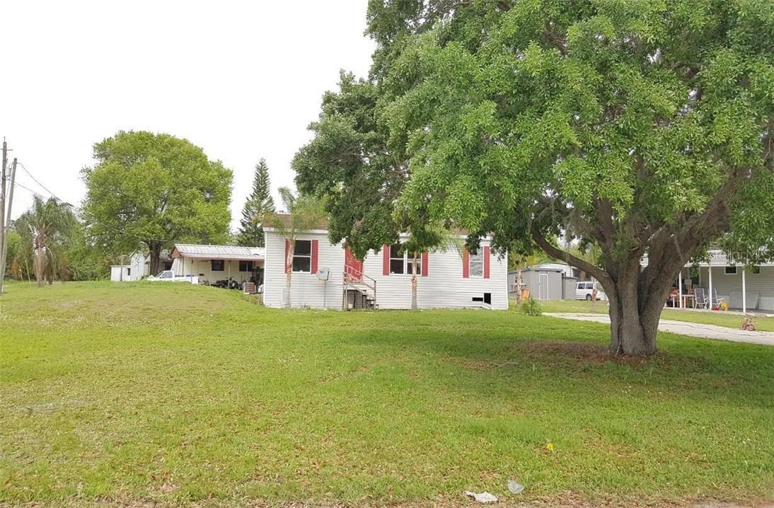 2407 Studio Blvd., Ruskin, FL 33570