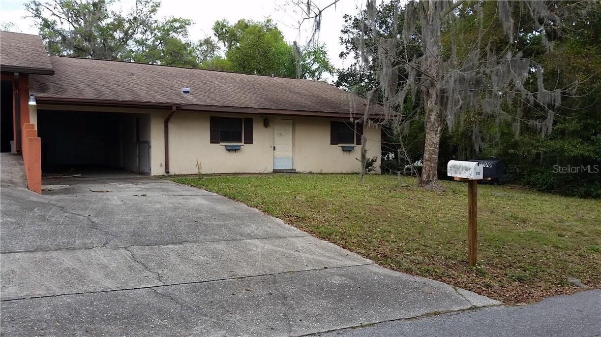 700 W Dampier St., Inverness, FL 34450