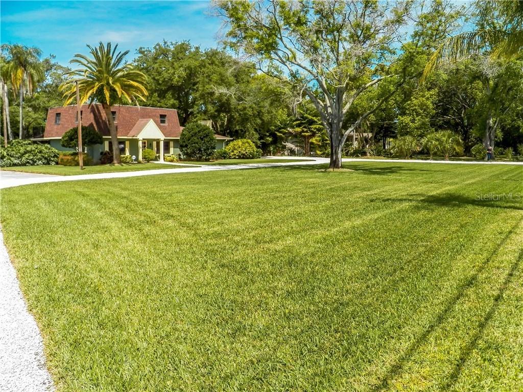 591 Riviere Rd., Palm Harbor, FL 34683