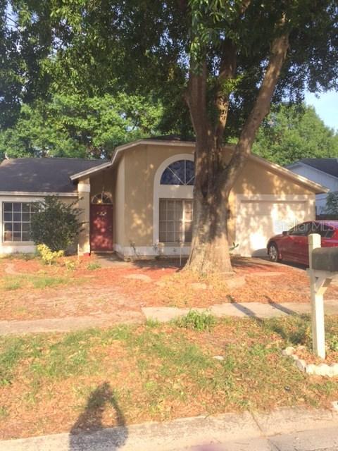 217 Belfort Pl., Valrico, FL 33594