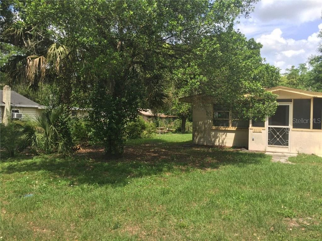 5516 N 9th St., Zephyrhills, FL 33542