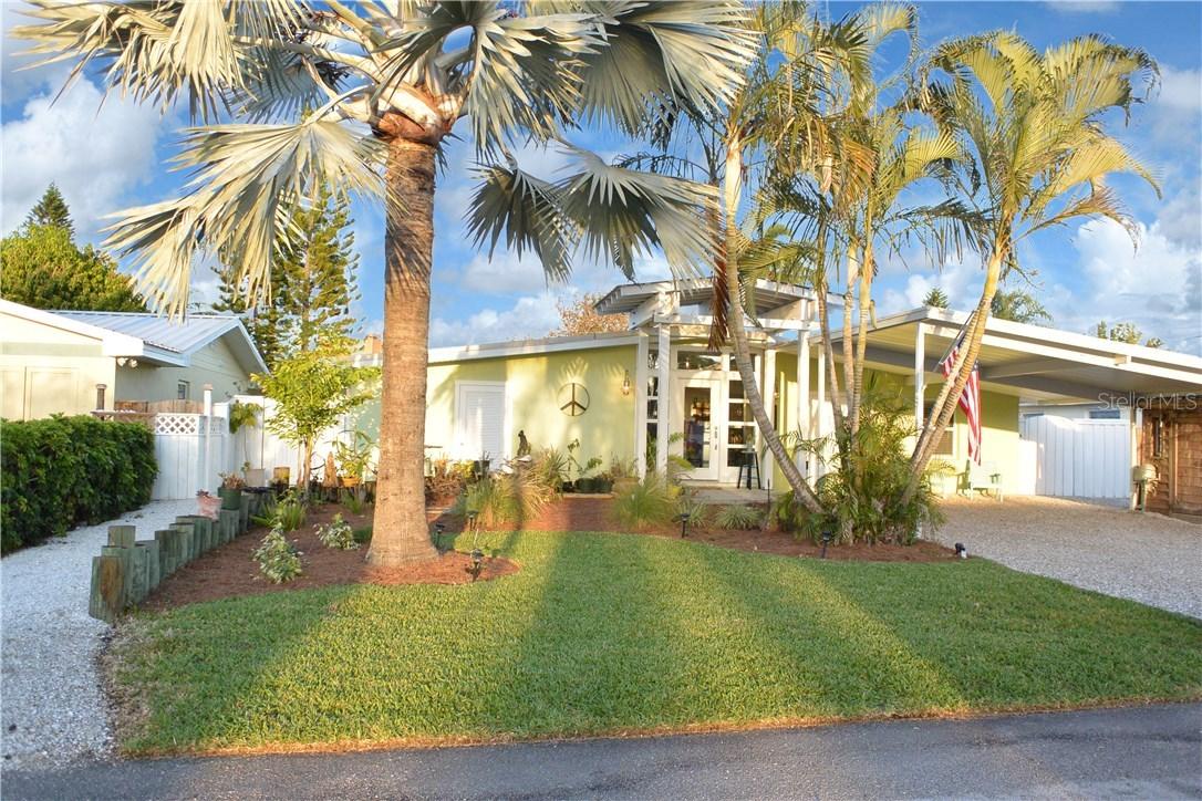 822 Bayview Dr., Ruskin, FL 33570