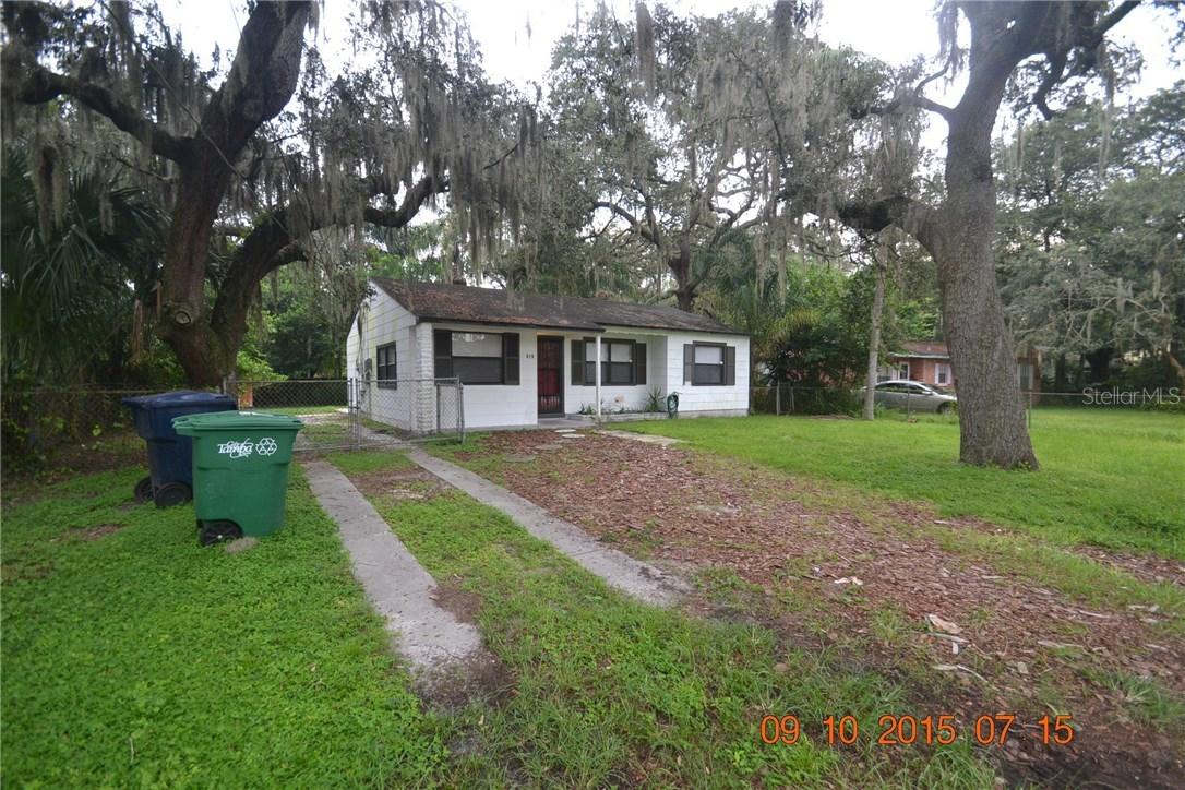 819 W Lowry Ln., Tampa, FL 33604