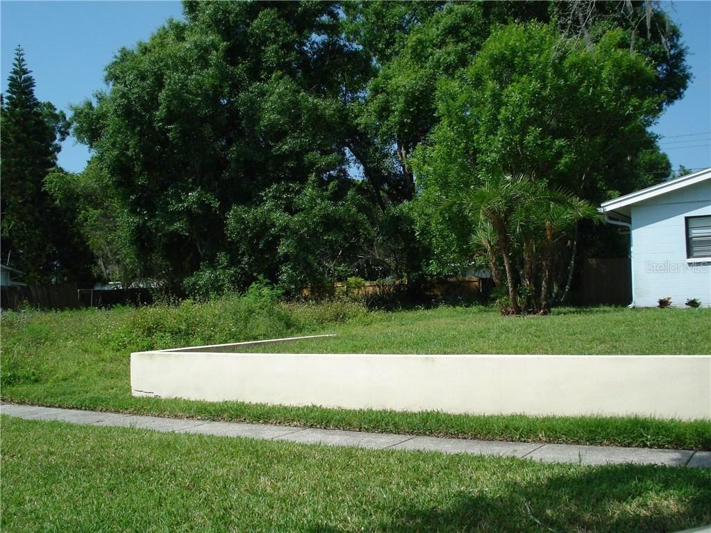 19112 Sunlake Blvd., Lutz, FL 33558