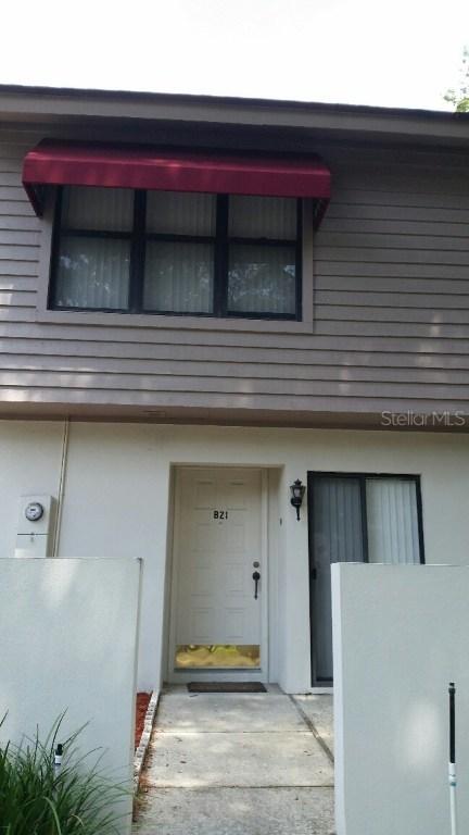 821 Oak Park Pl., Brandon, FL 33511