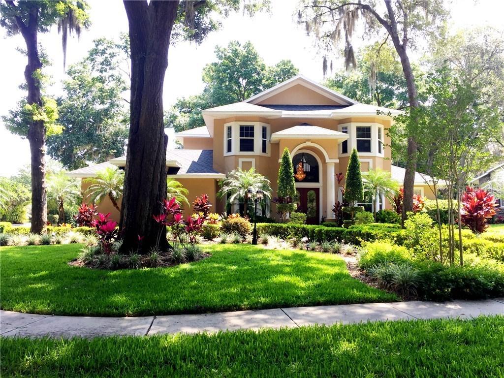 2425 Valrico Forest Dr., Valrico, FL 33594