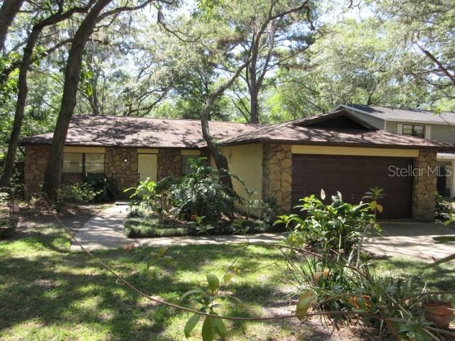 14732 Lake Forest Dr., Lutz, FL 33559