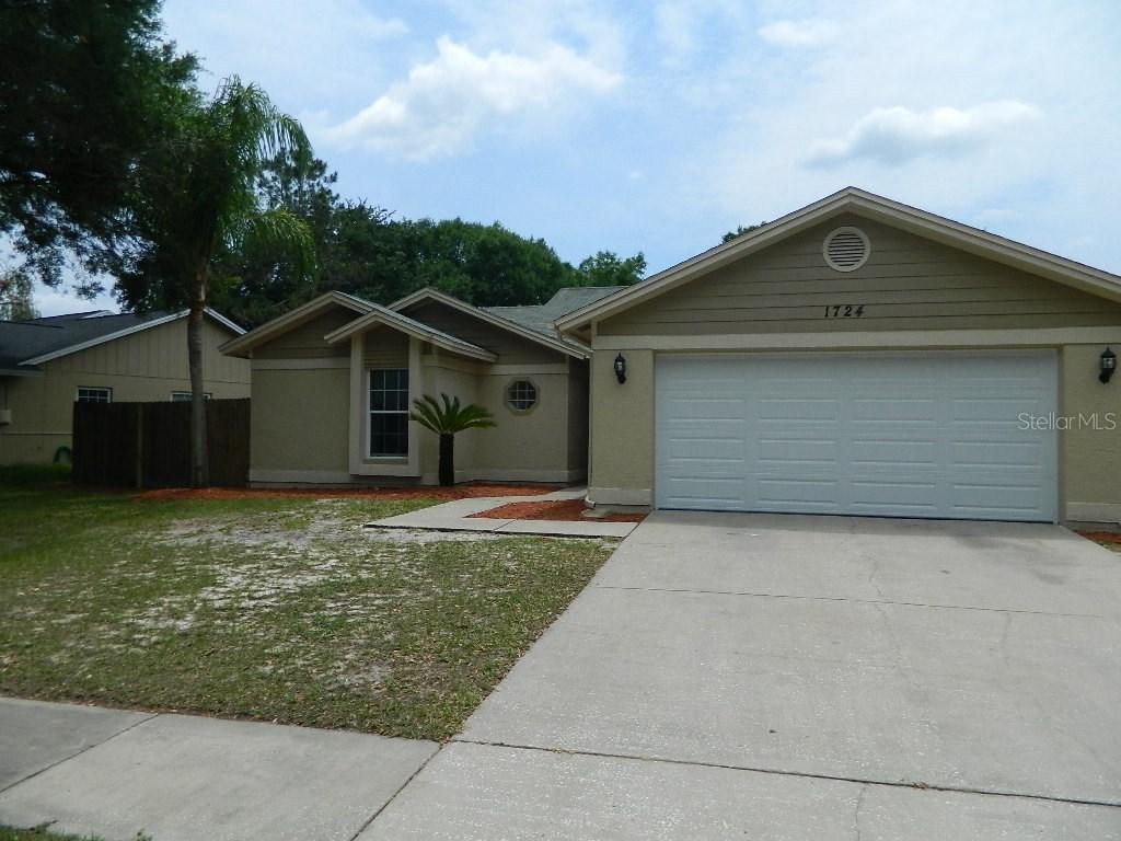 1724 Spinning Wheel Dr., Lutz, FL 33559