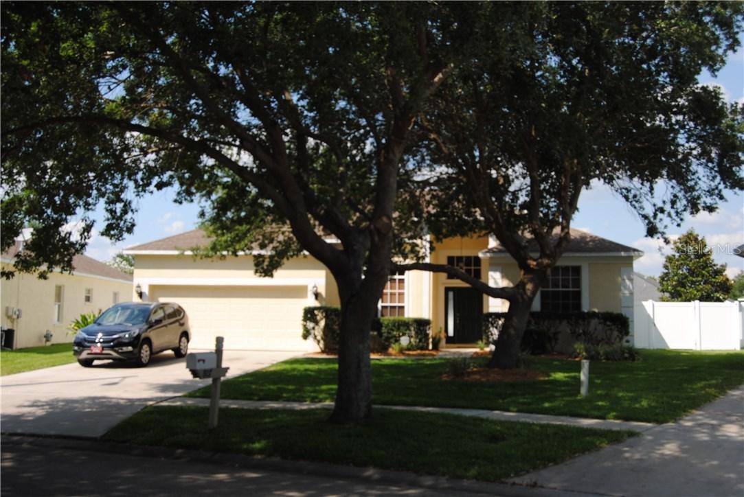 807 Innergary Pl., Valrico, FL 33594
