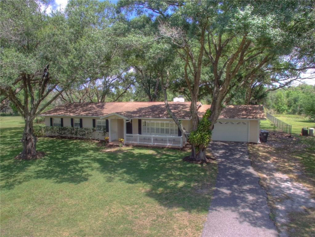 1915 Rebecca Rd., Lutz, FL 33548