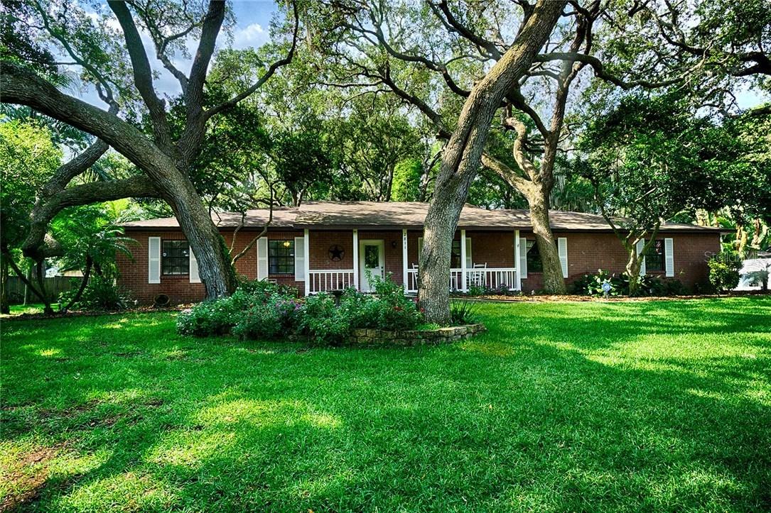 2811 Harder Oaks Ave., Valrico, FL 33594