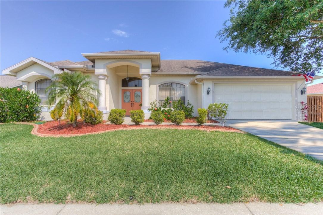 1649 Glen Oak Ln., Lutz, FL 33549