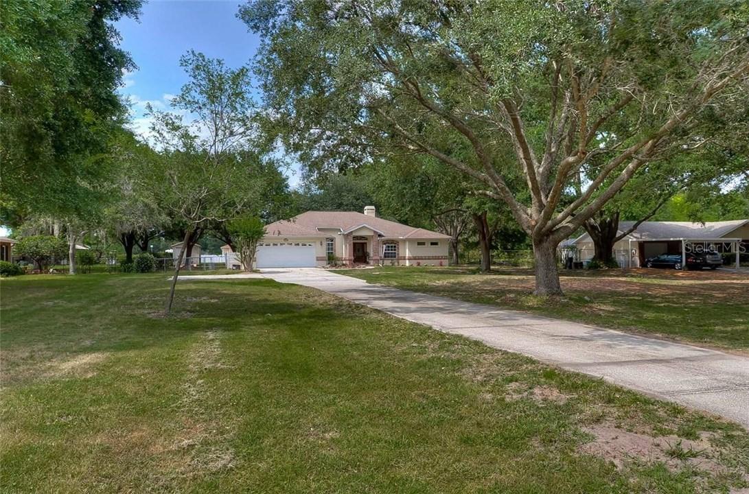 840 Newberger Rd., Lutz, FL 33549