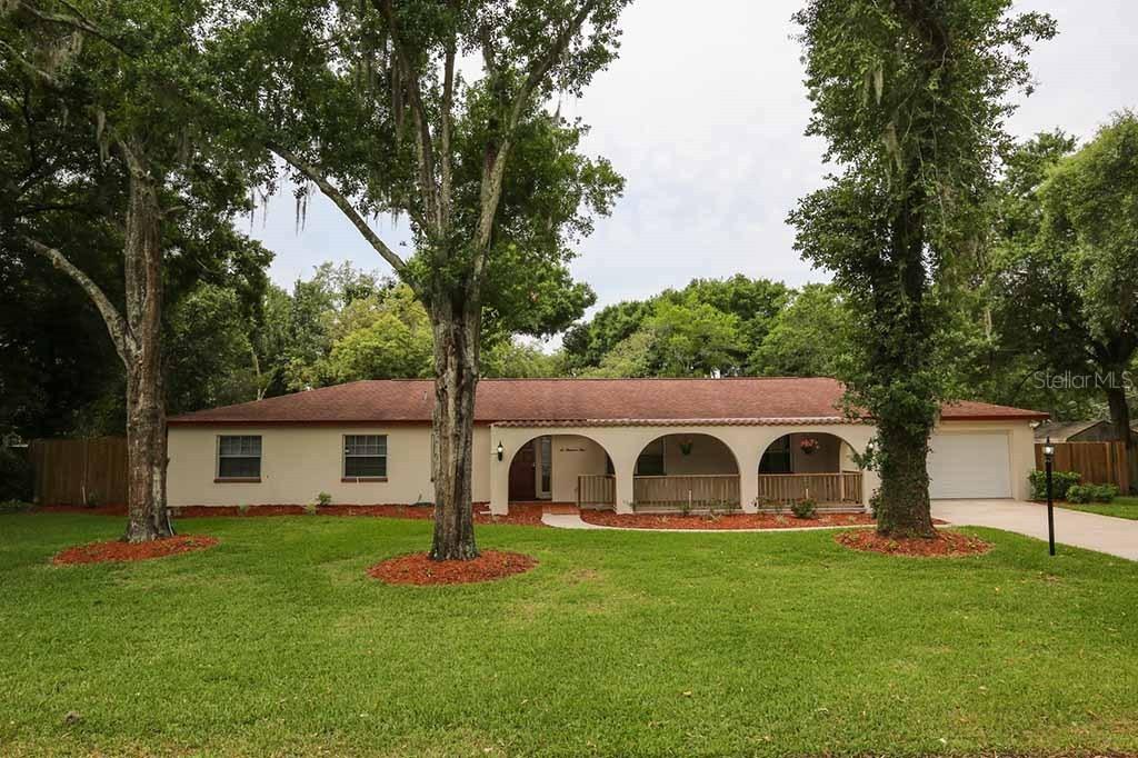 609 Greenbriar Dr., Brandon, FL 33511