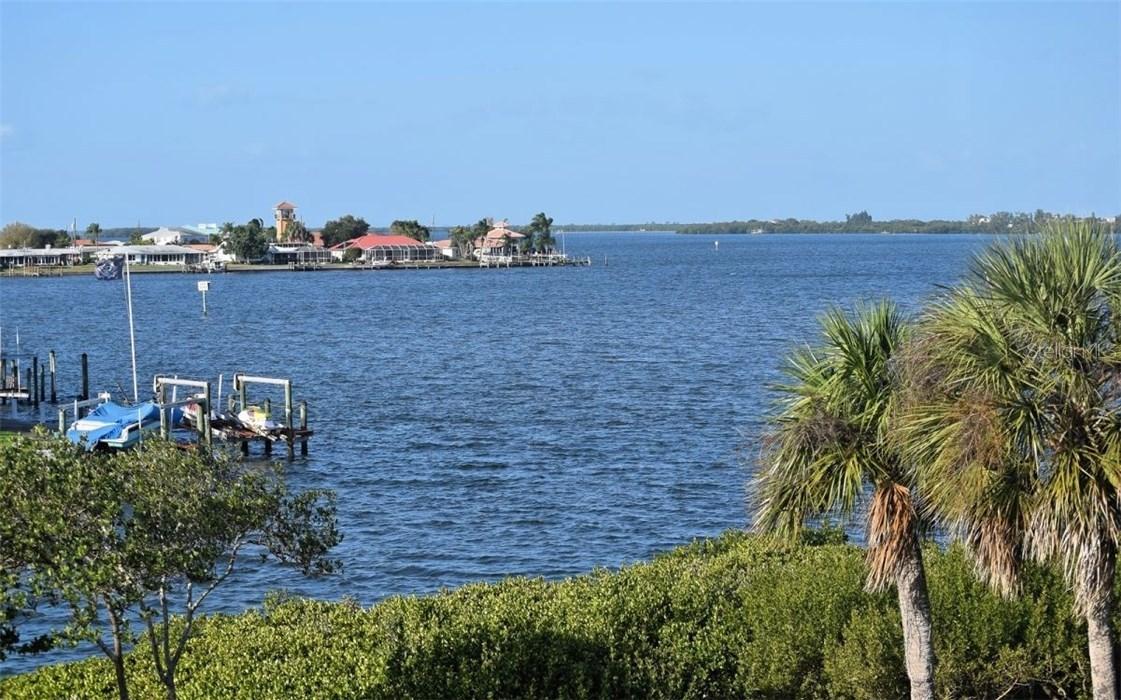 5515 2nd Avenue Cir., Palmetto, FL 34221