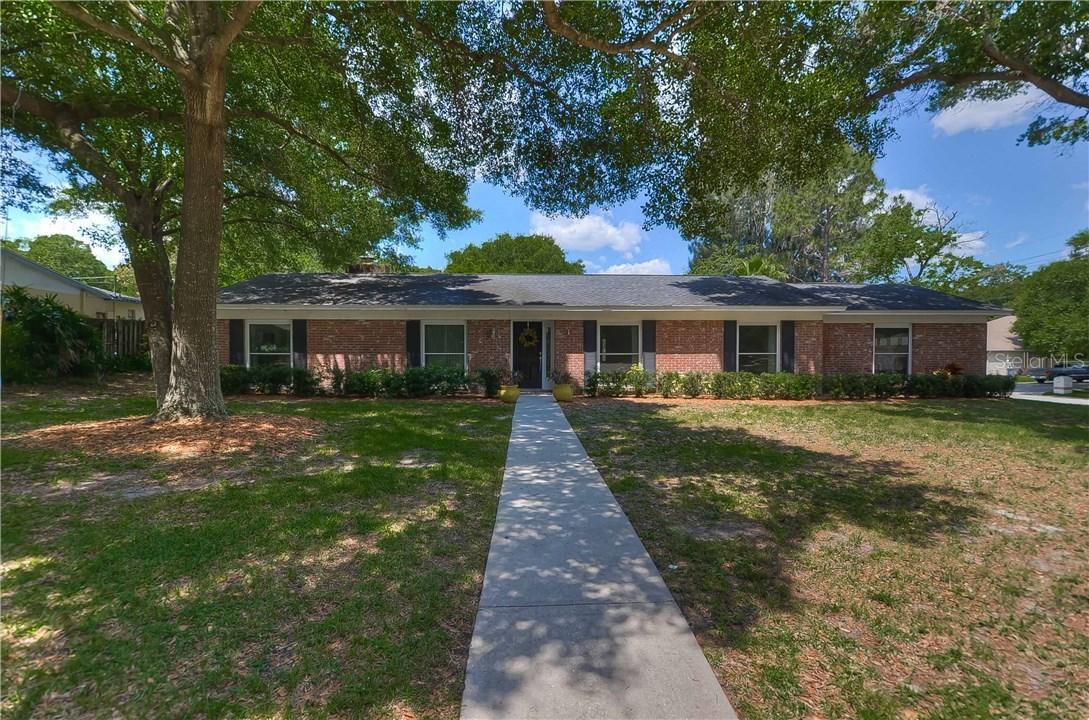 11204 Saginaw Dr., Temple Terrace, FL 33617