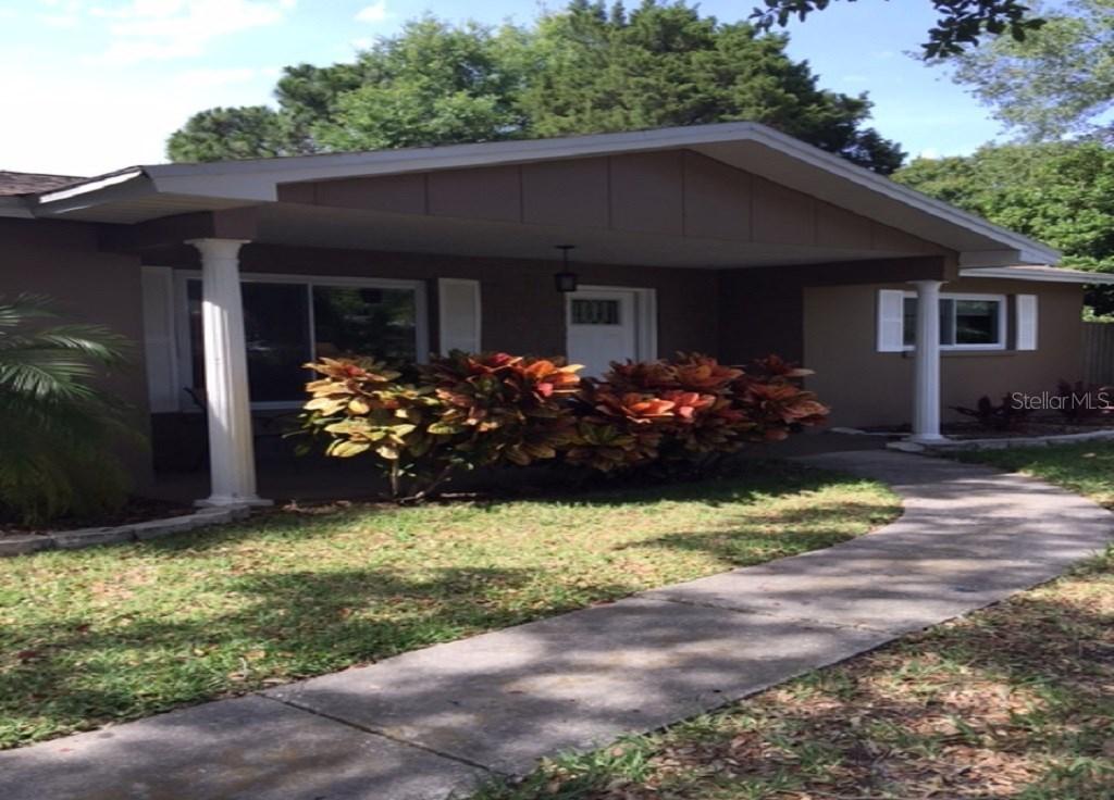 2501 Crescent Dr., Largo, FL 33770