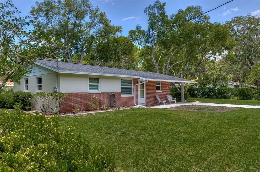 205 Orange Dr., Lutz, FL 33548