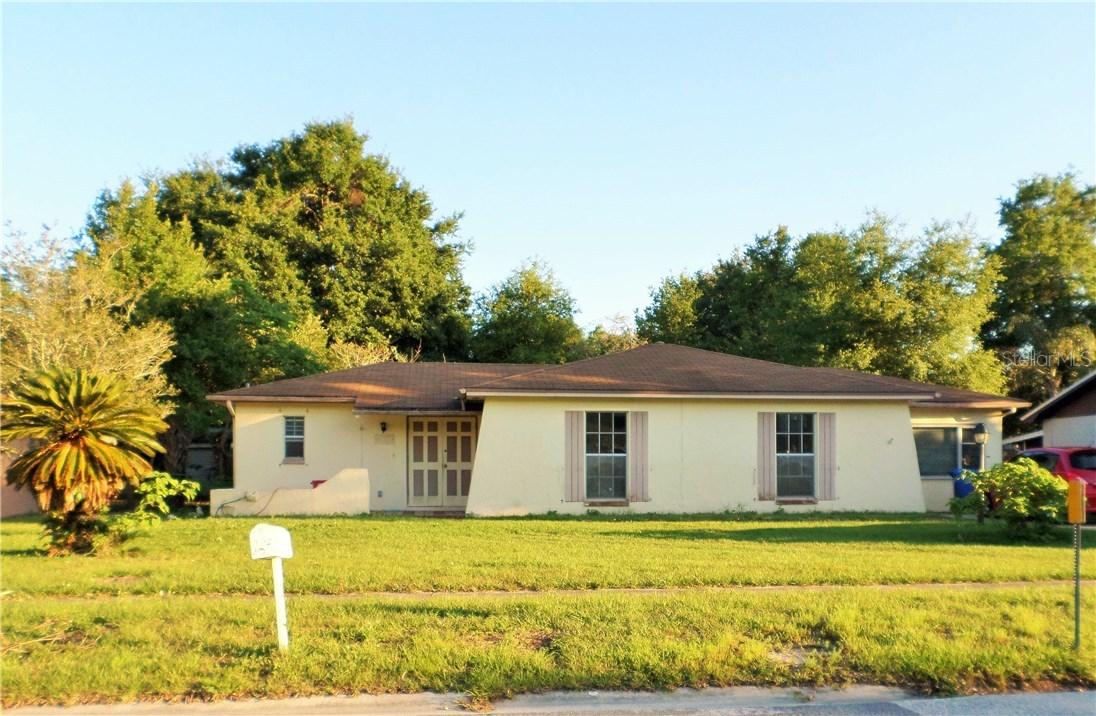 1017 Greenbriar Dr., Brandon, FL 33511