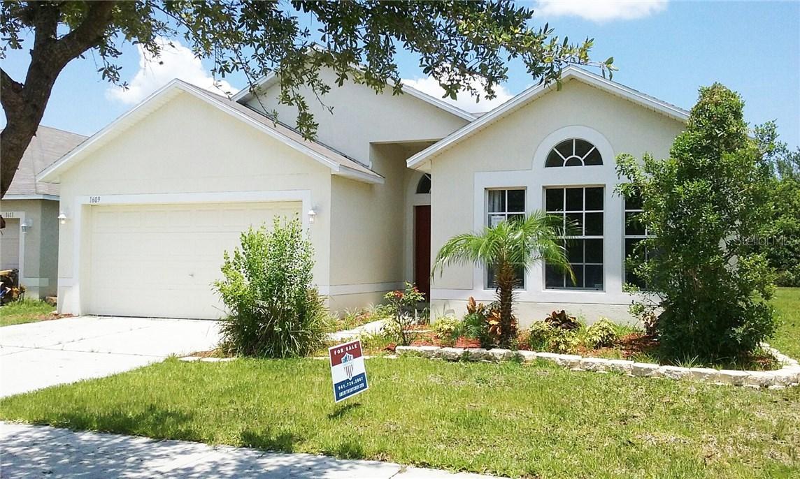 1609 Alhambra Crest Dr., Ruskin, FL 33570