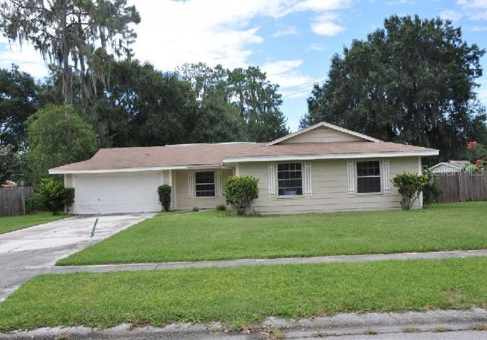 3042 Heather Glynn Dr., Mulberry, FL 33860