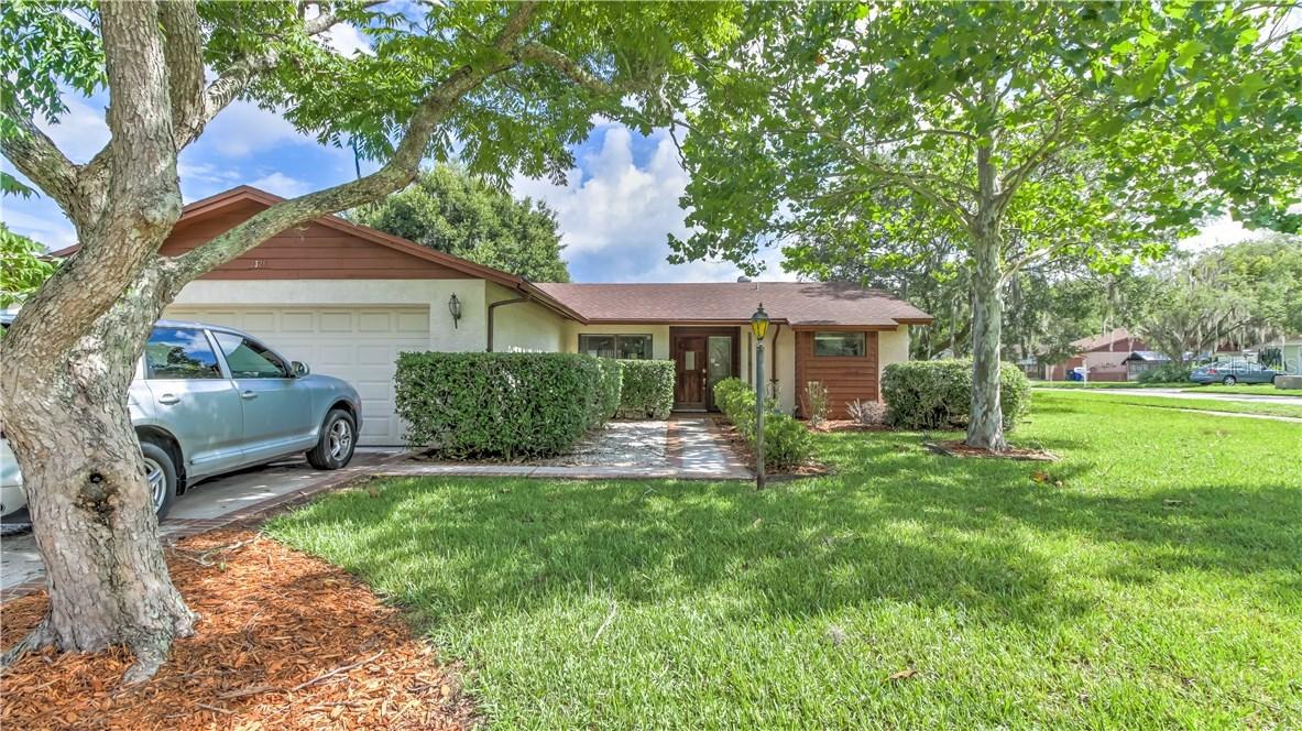 2326 Gnarled Oak Ave., Lutz, FL 33549