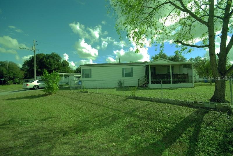 813 Center Ave., Brandon, FL 33511