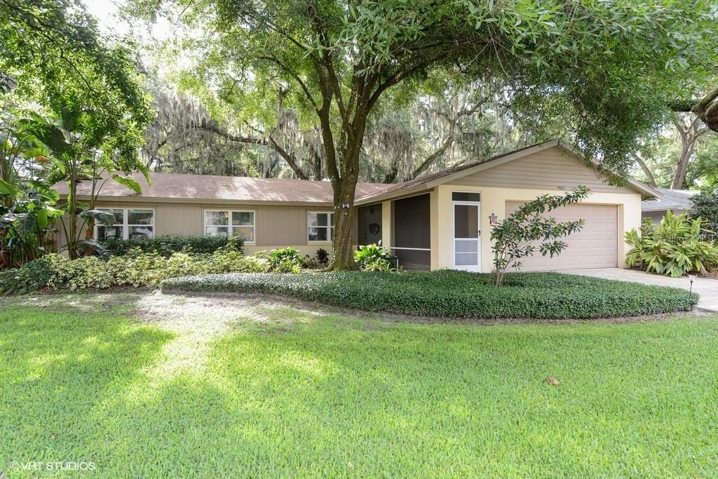 905 Old Darby St., Seffner, FL 33584