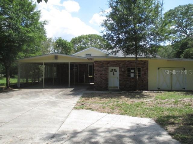 16820 Livingston Ave., Lutz, FL 33559