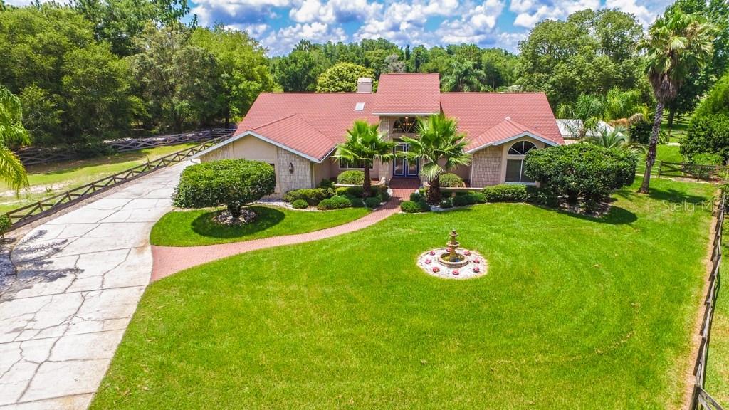 12733 Winners Cir., Spring Hill, FL 34610