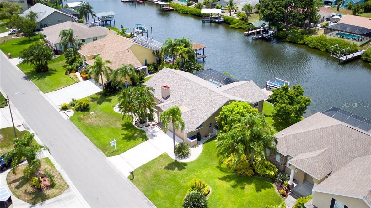 825 Golf Island Dr., Apollo Beach, FL 33572