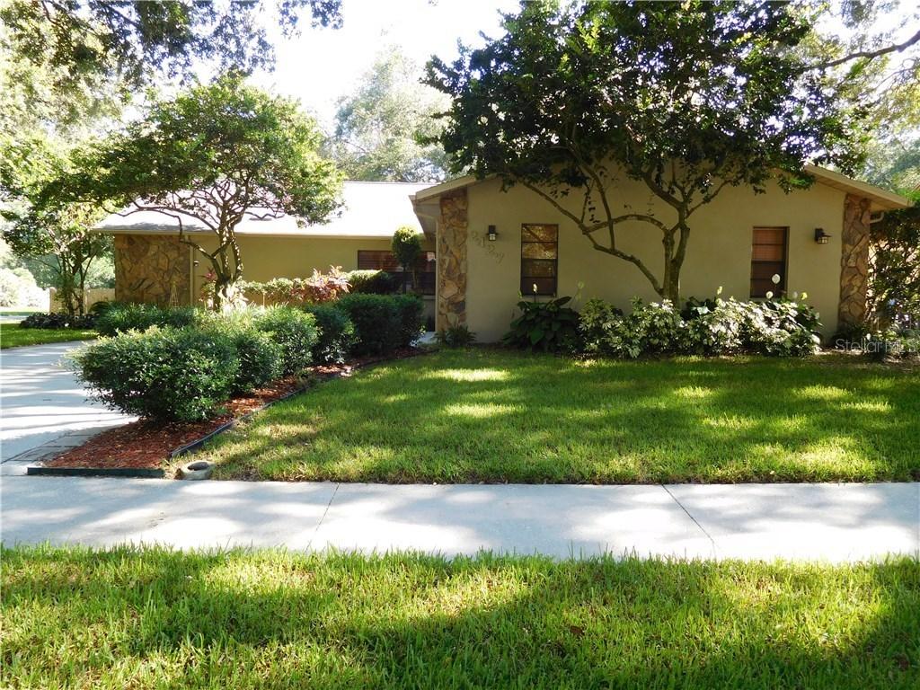2427 Forrest Crest Cir., Lutz, FL 33549