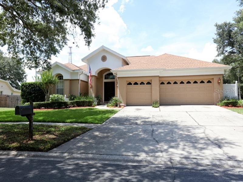 3808 Harrogate Dr., Valrico, FL 33596