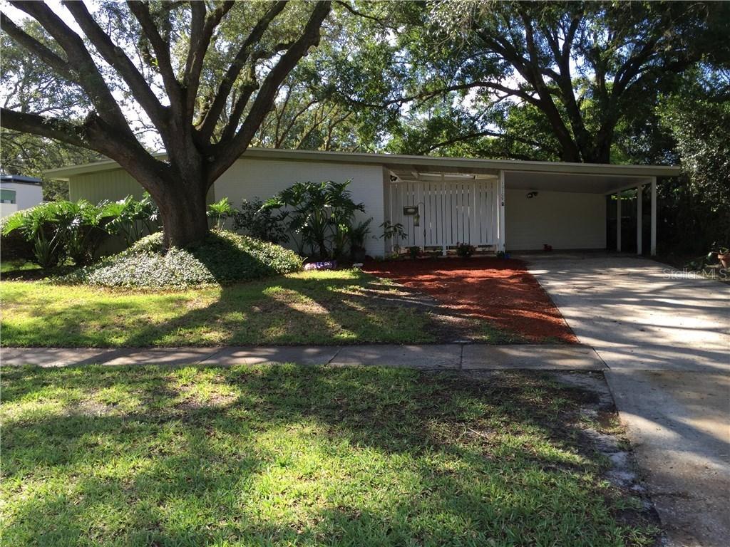 10709 Lake Carroll Way, Tampa, FL 33618