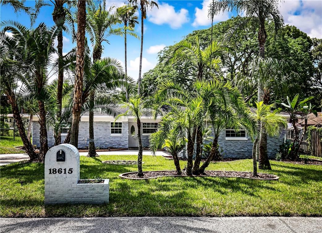 18615 Yocam Ave., Lutz, FL 33549