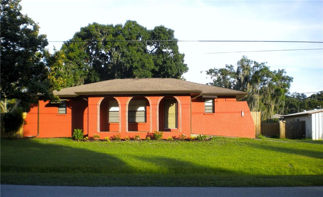 210 4th Ave., Ruskin, FL 33570