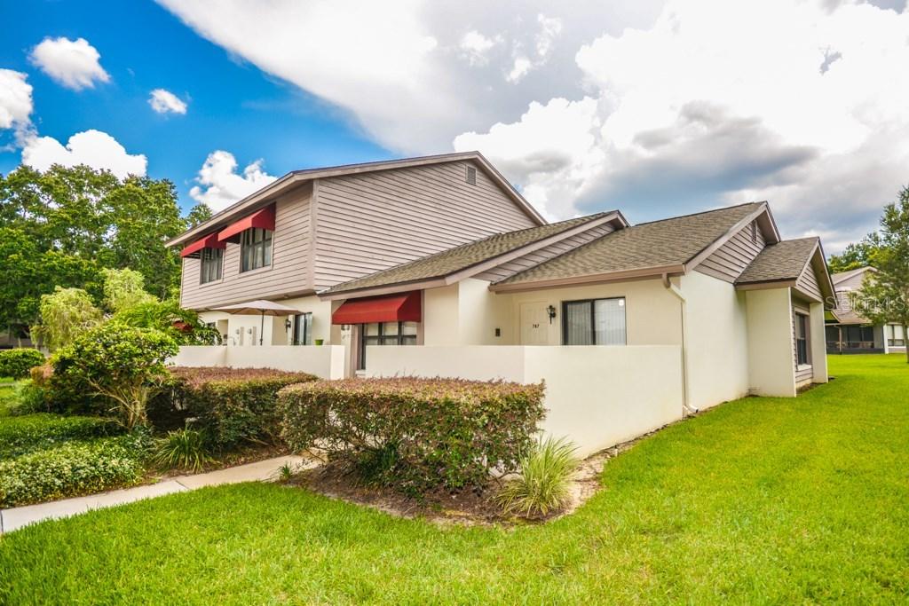 747 Oak Park Pl., Brandon, FL 33511
