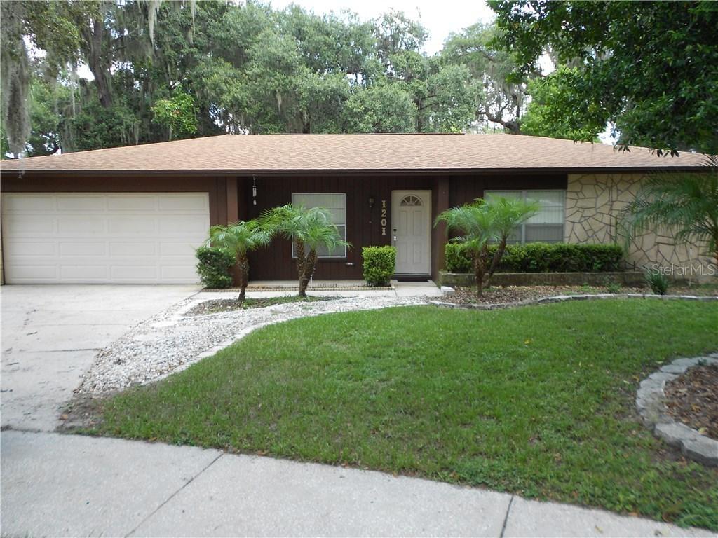 1201 Lake Valrico Ln., Valrico, FL 33594