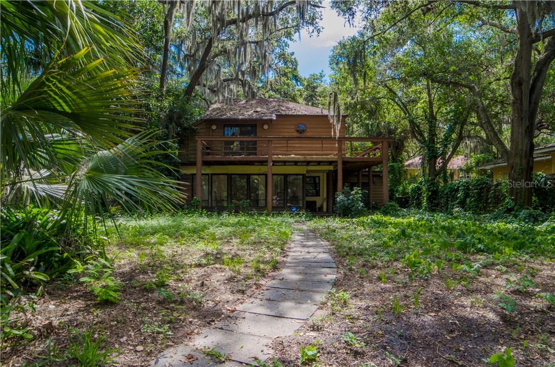 3020 51st St., Gulfport, FL 33707