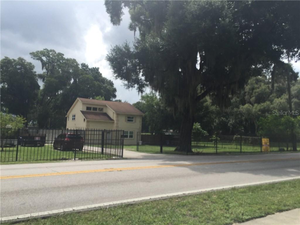 3098 S Kingsway Rd., Seffner, FL 33584