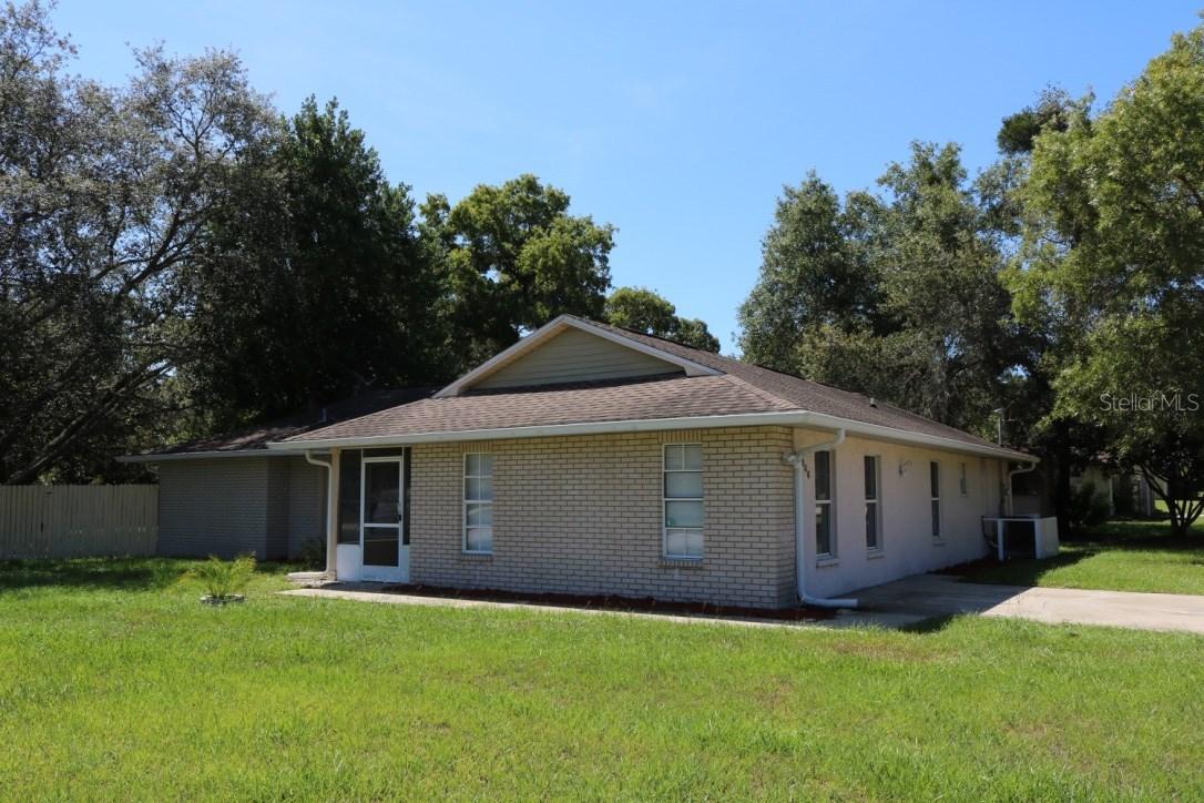 2066 Alameda Dr., Spring Hill, FL 34609