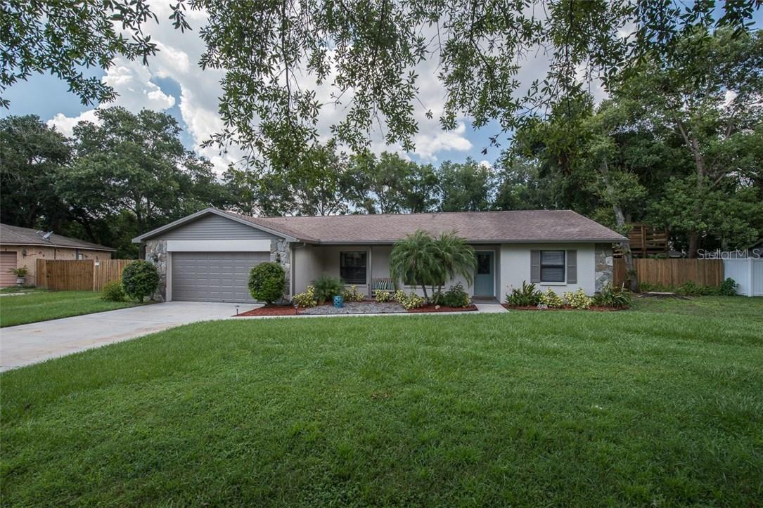10804 Providence Oaks Dr., Riverview, FL 33578