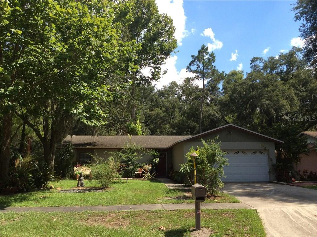 1014 Wildrose Dr., Lutz, FL 33549